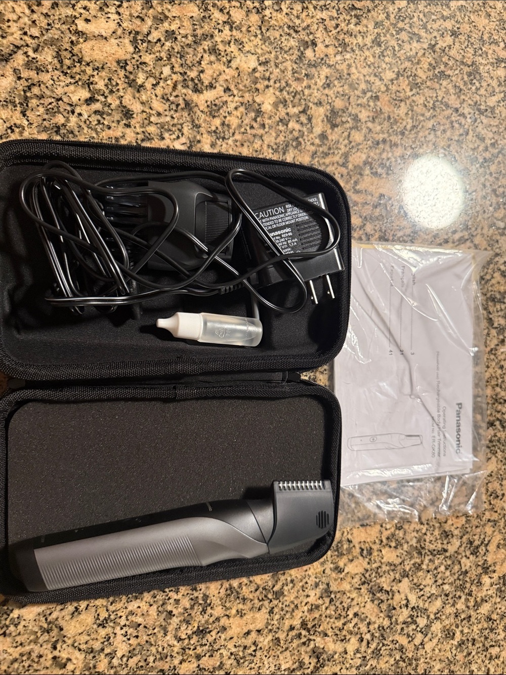 Panasonic Corded/Cordless Beard Trimmer in Black and Gray